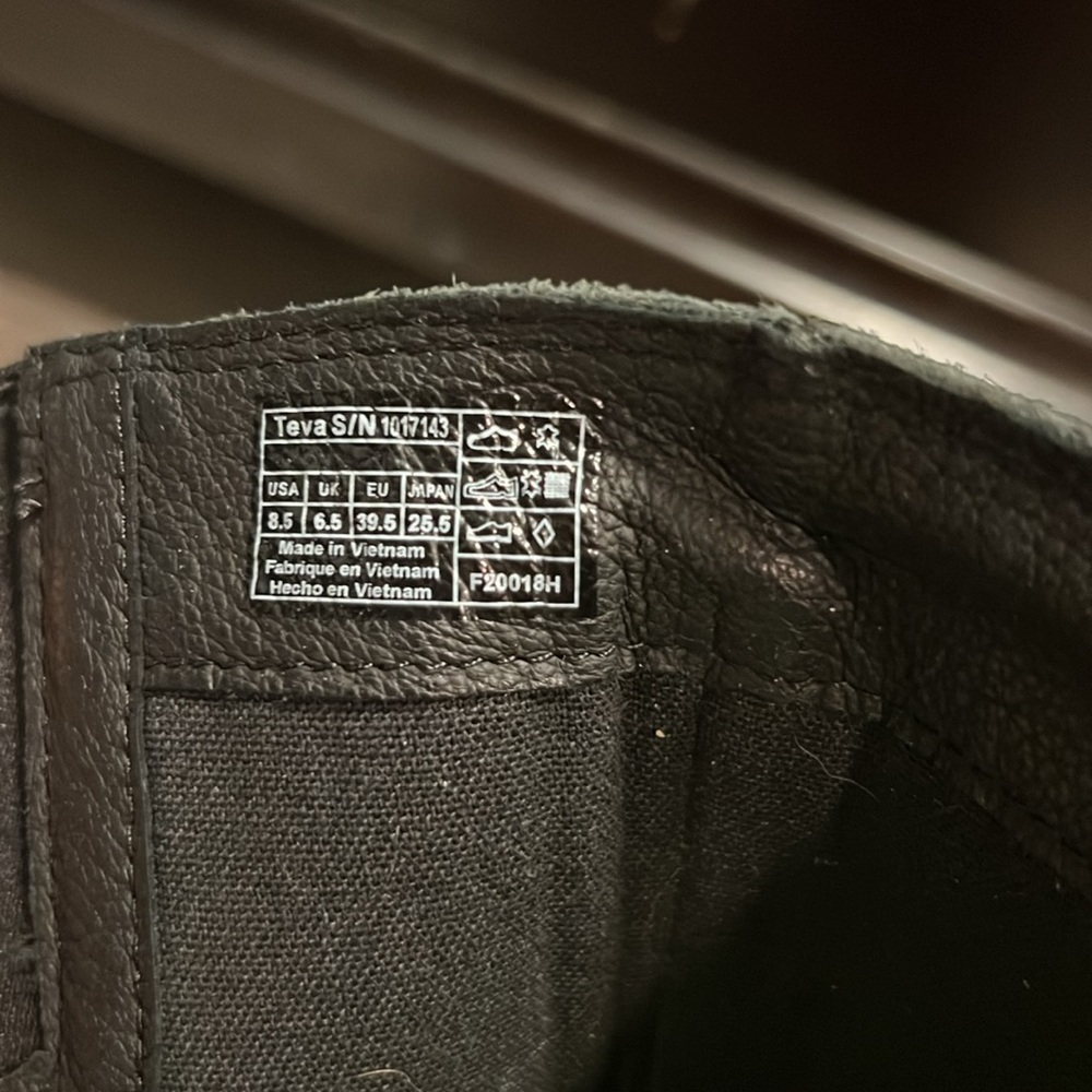 Teva waterproof boots - Picture 4 of 8